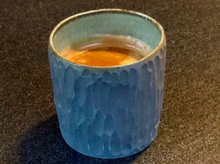 Load image into Gallery viewer, Barking at the wrong tree cup
